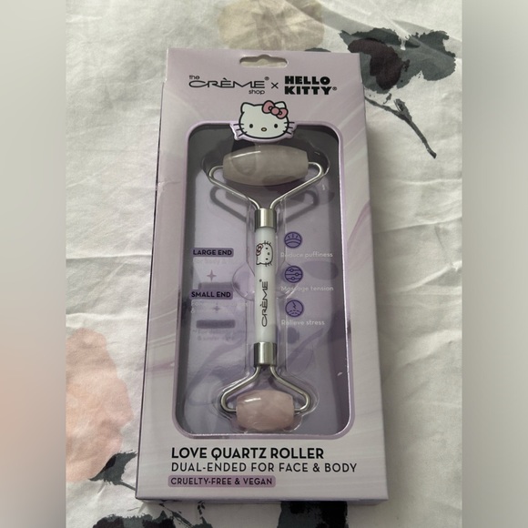 The Creme Shop Hello Kitty Face and Body Quartz Roller - Picture 1 of 7